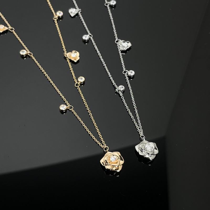 Piaget necklace 05lyx14
